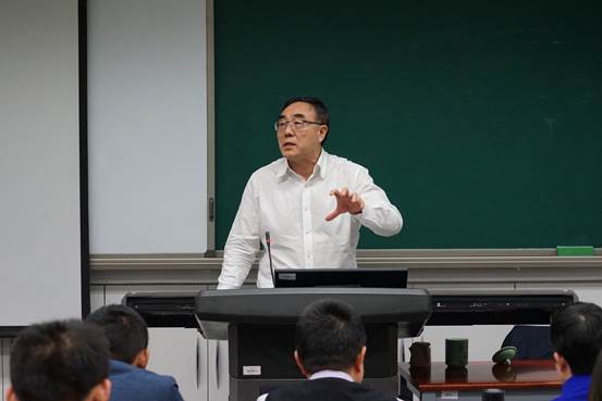院长领衔冰球突破mg正规官网观摩课 大国崛起之际探讨资本金融