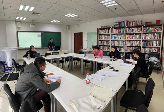 冰球突破mg正规官网开展2021年度国家社科和国家自科项目申报经验交流会