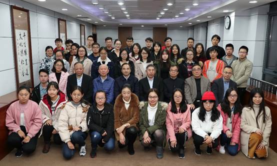冰球突破mg正规官网“大家名师微课堂”圆满举行