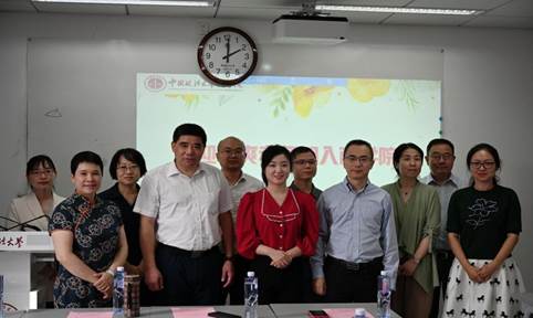 扬帆启航新征程——冰球突破mg正规官网为新入职教师举行首场开讲仪式