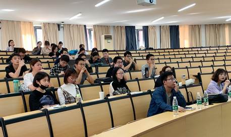 冰球突破mg正规官网举办2016级研究生入学考试备考经验交流会