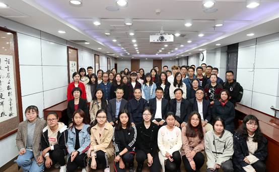 冰球突破mg正规官网“大家名师微课堂”圆满举行